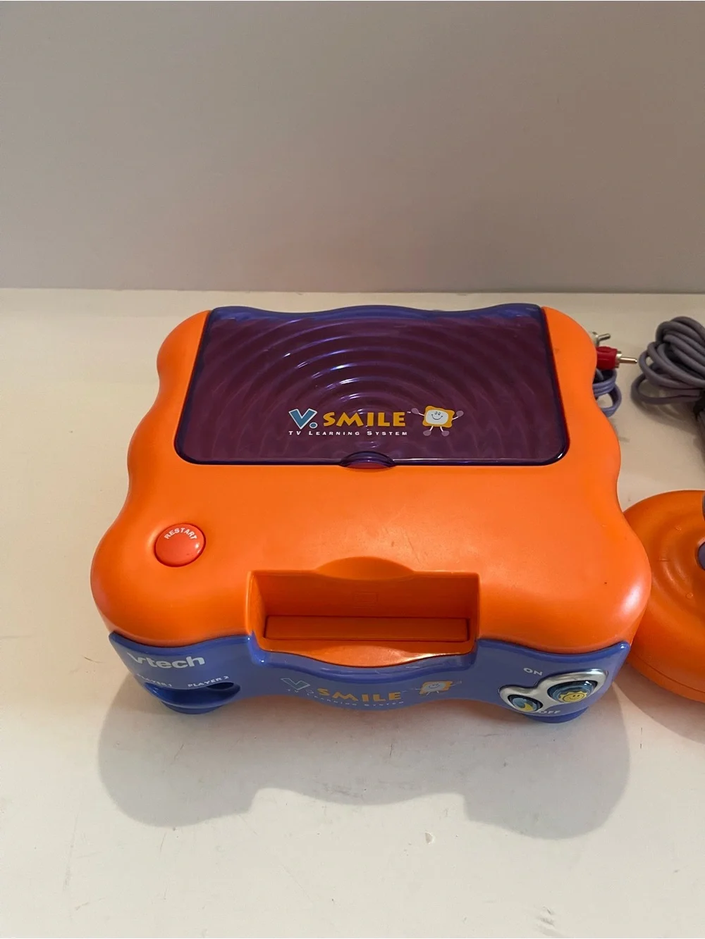 Vtech V.Smile TV Learning System Console w/1 controller UNTESTED